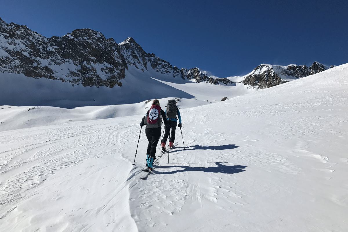 Zahlreiche Skitourenberge locken rund um die Franz-Senn-Hütte