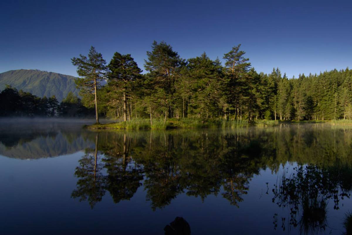Der Möserer See am Friedenswanderweg Seefeld