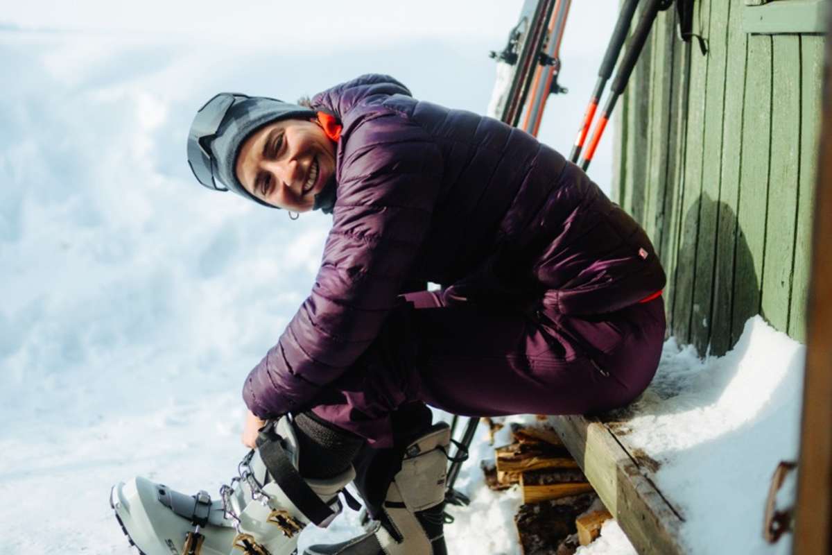 Skitourenschuhe anziehen