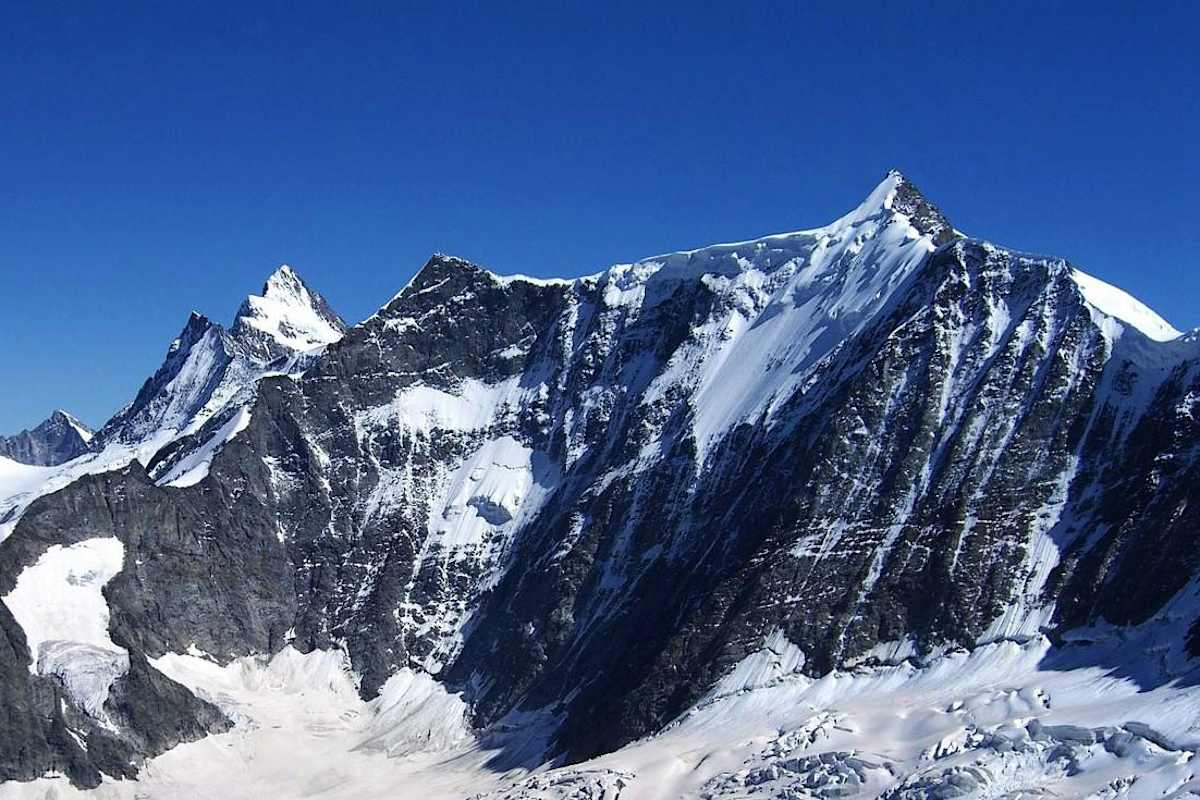 Gross Fiescherhorn, Ochs und Finsteraarhorn in den Berner Alpen