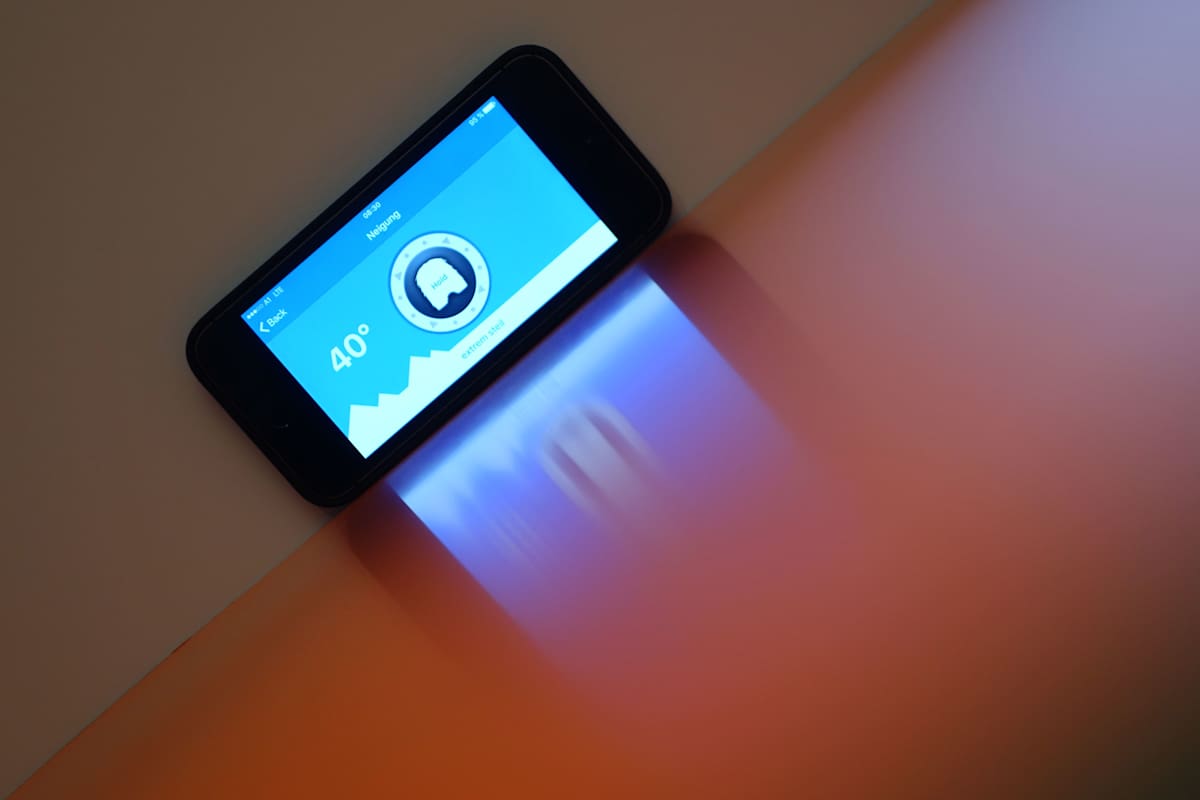 SnowSafe: App mit Hangneigungsmesser-Funktion