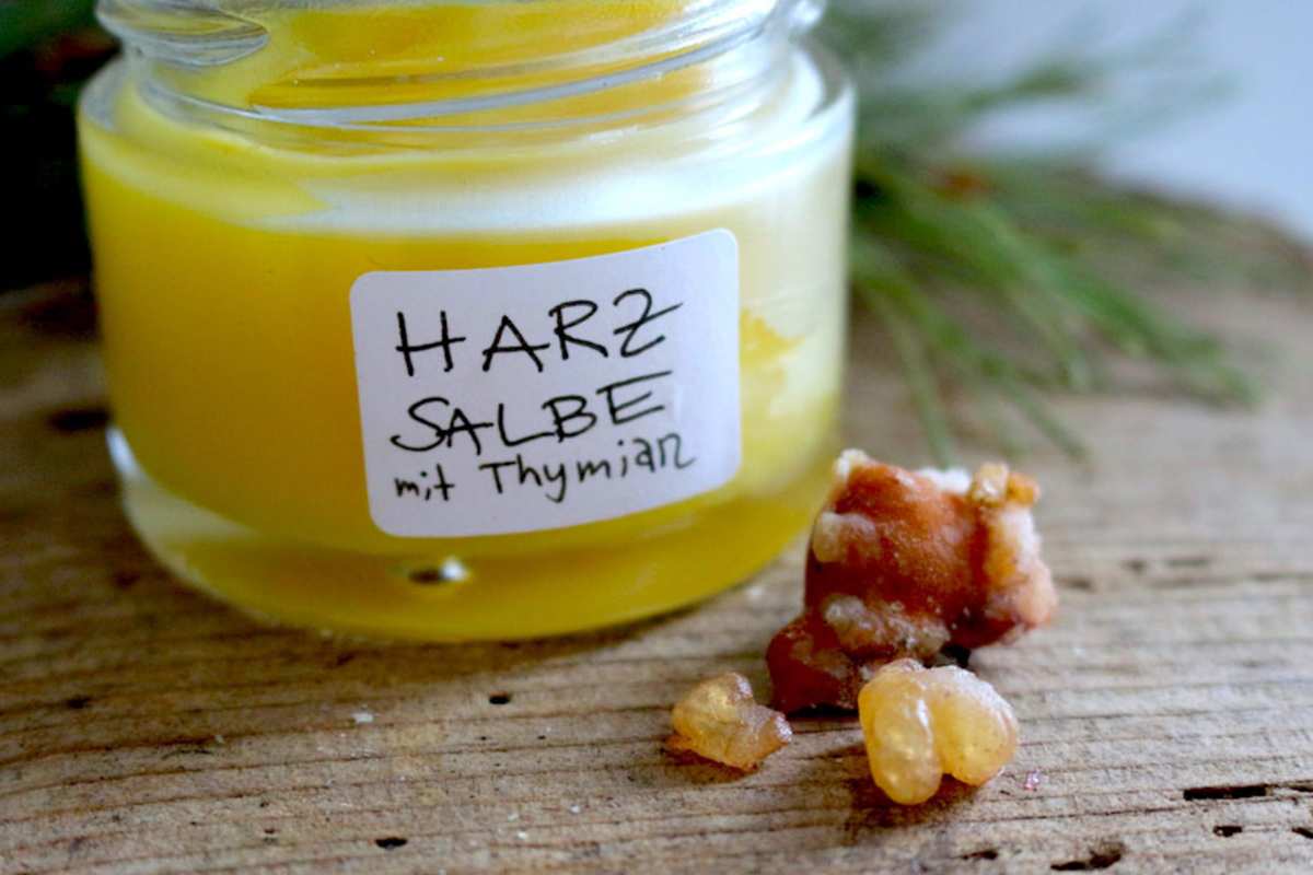 Die DIY-Harzsalbe ist im Handumdrehen gemacht 