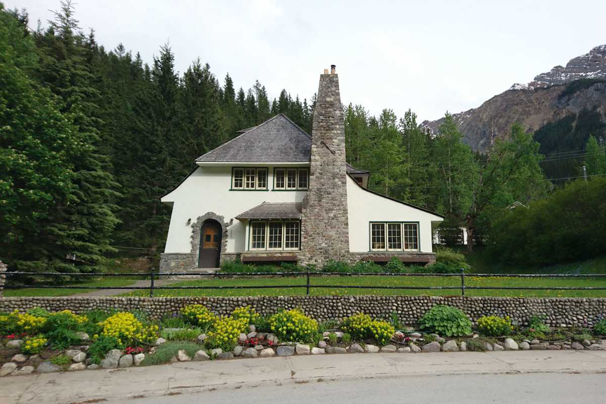Field Yoho National Park