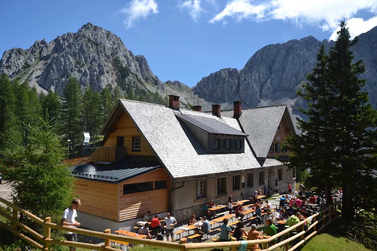 Die neu renovierte Klagenfurter Hütte.