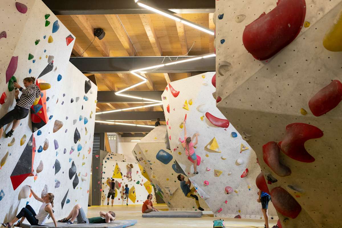 Die Griffig ist das größte Indoor-Kletterzentrum in der Schweiz und eines der größten Europas.