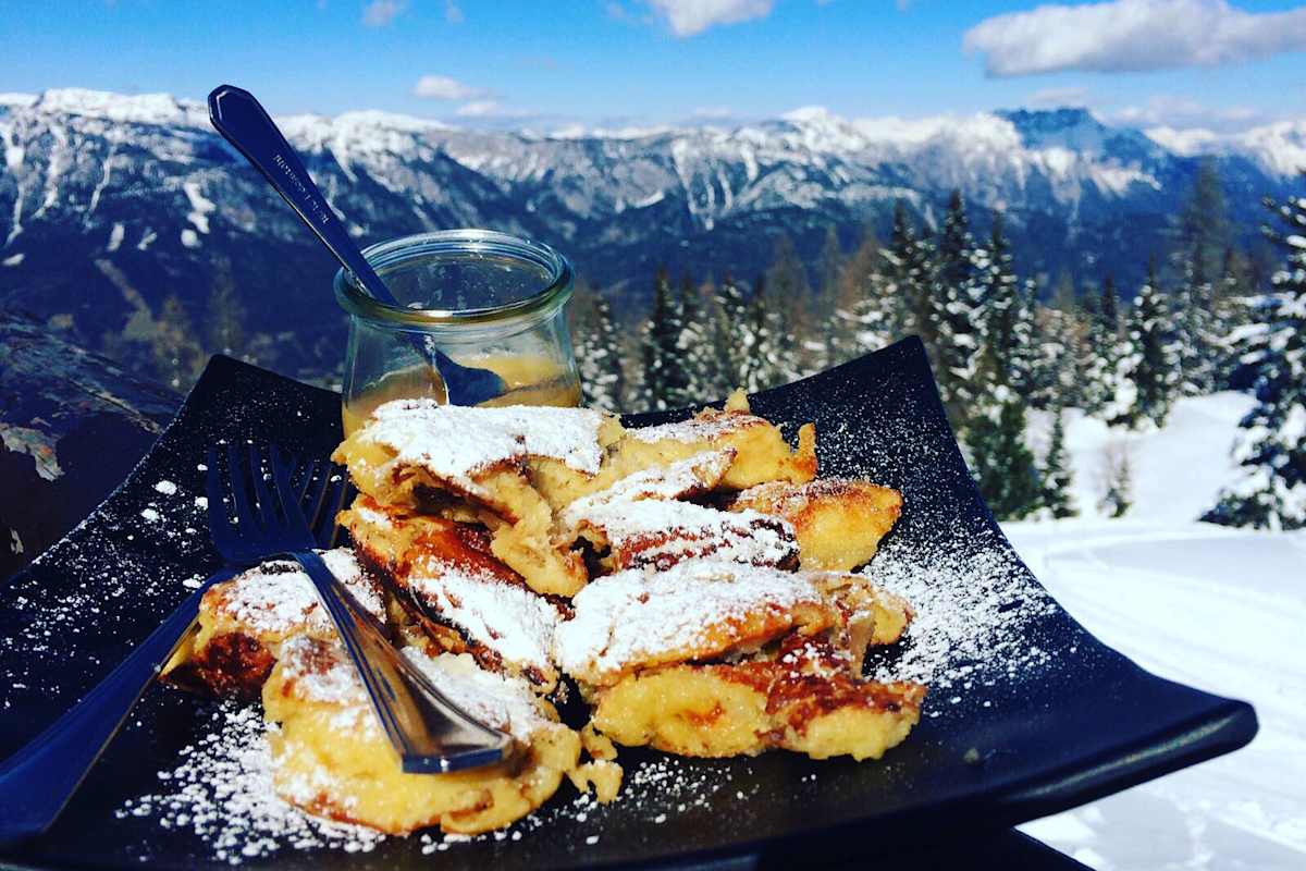 Kaiserschmarrn auf der Krummholzhütte in der Steiermark