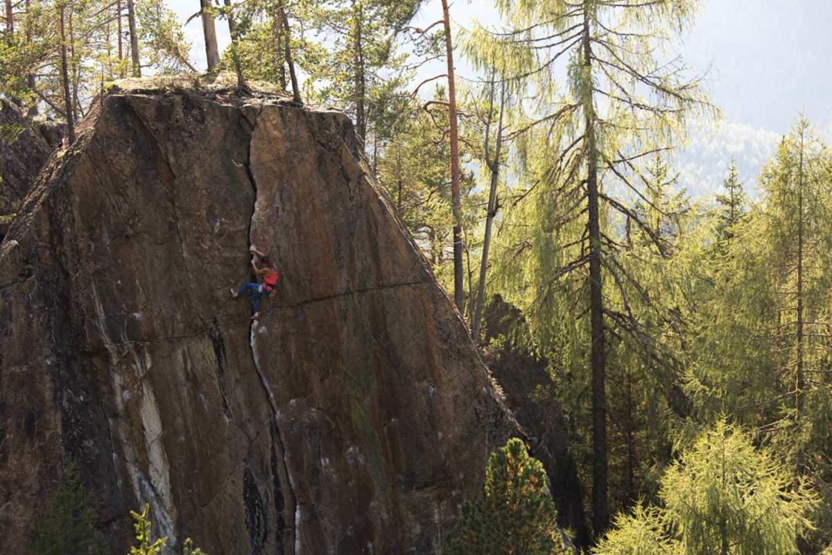 Barbara Zangerl klettert „Le Miracle“ (7b) im Ötztal