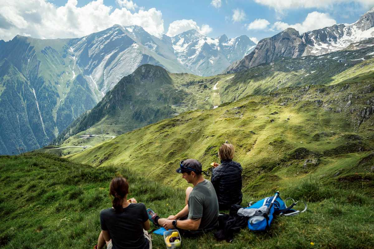 Rast am aussichtsreichen Alexander-Enzian-Weg