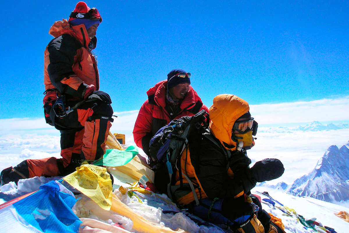 Der 8.848 Meter hohe Mount Everest wird für die meisten seiner Besteiger nur durch künstlichen Sauerstoff möglich