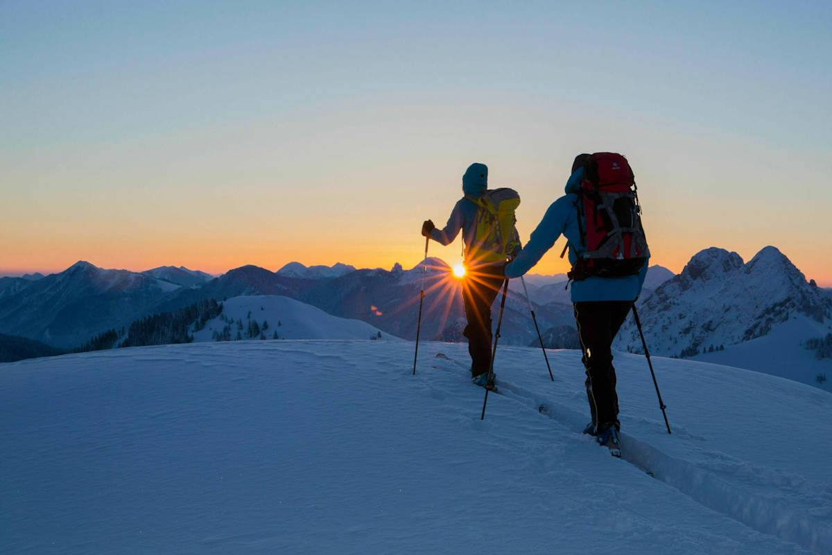 Skitourengeher am Schönberg bei Lenggries in den Bayerischen Voralpen