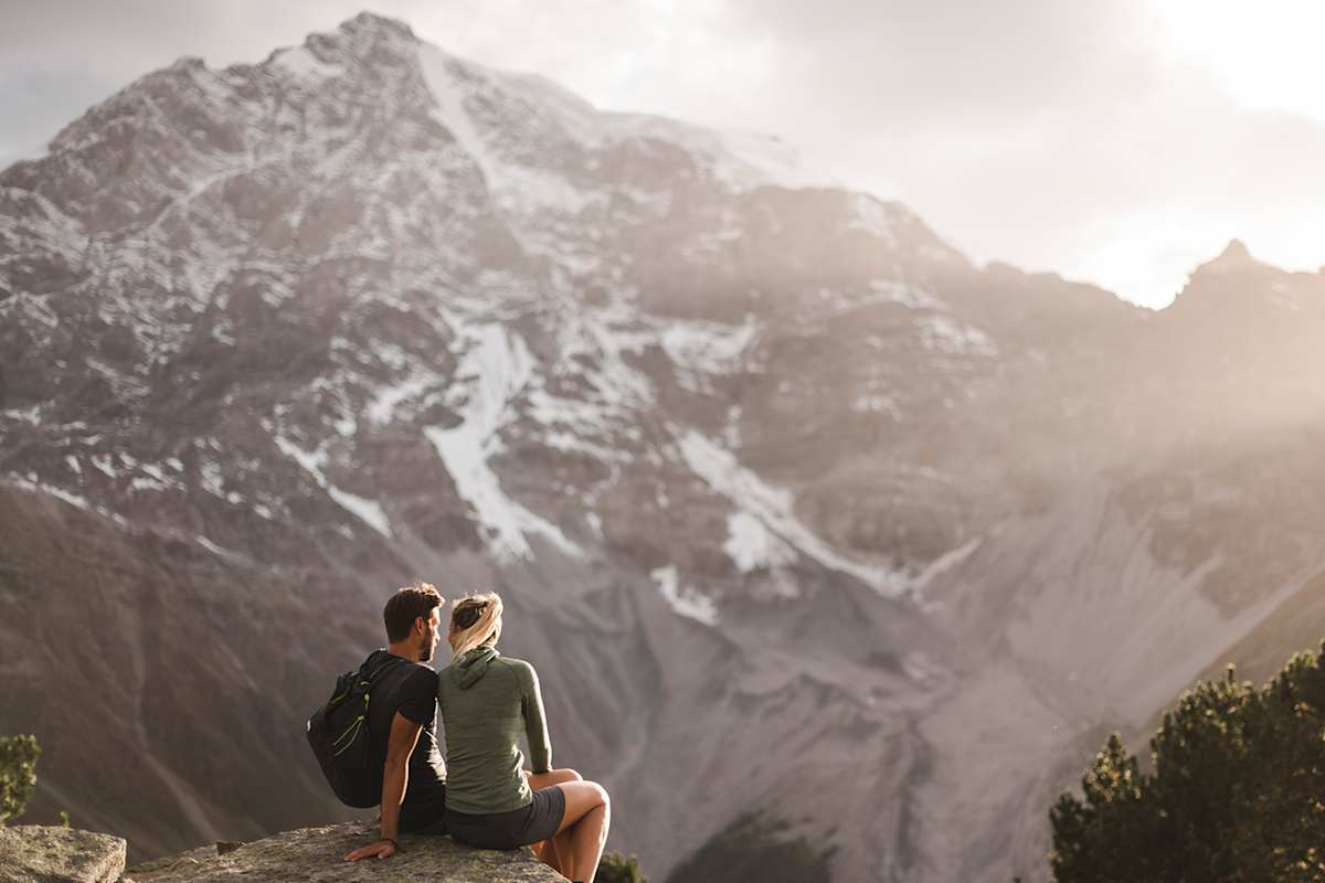 Der Nationalpark Stilfserjoch begeistert Wanderer mit Weitblicken und einer imposanten Bergkulisse.