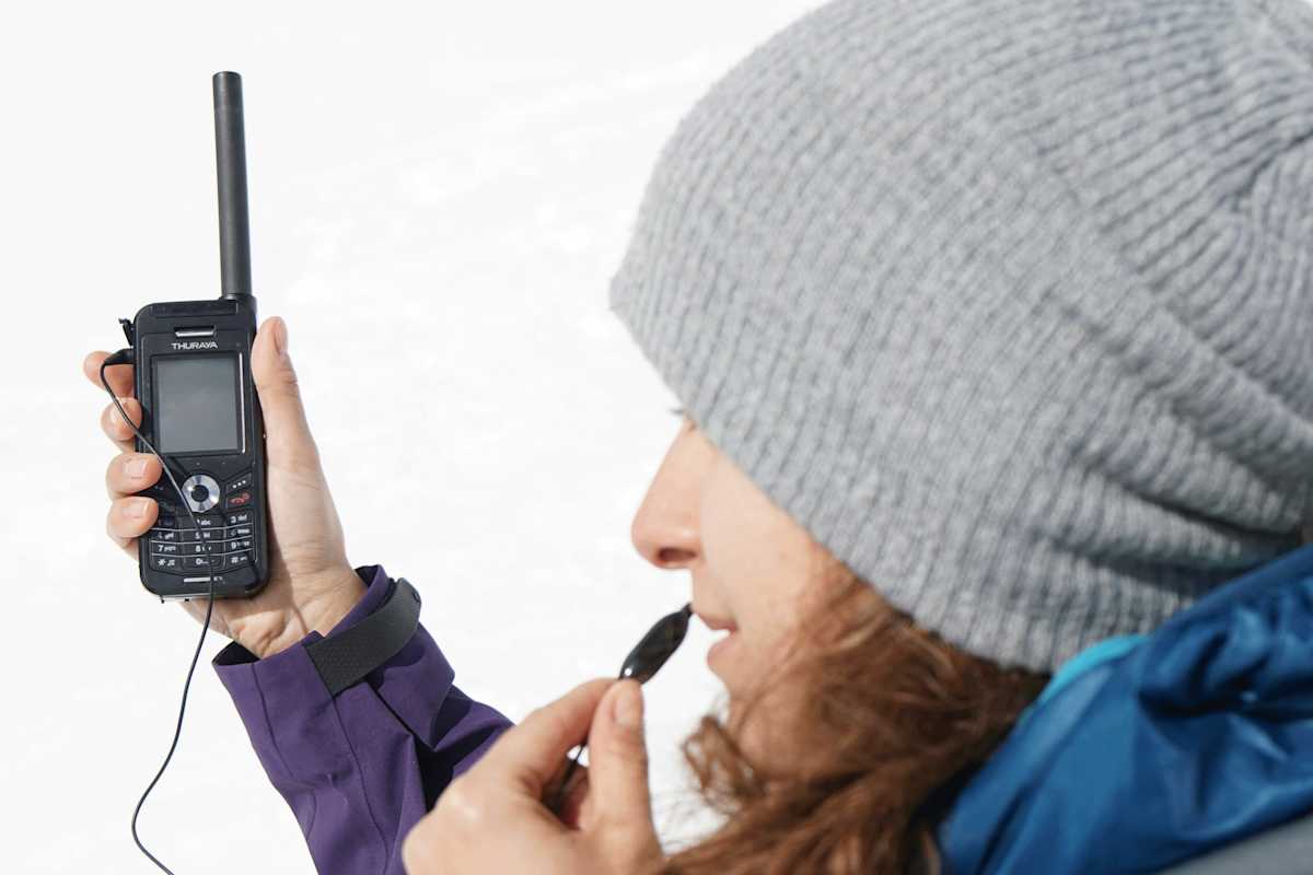 Satelliten-Mobiltelefon: Sat-Sleeve von Thuraya