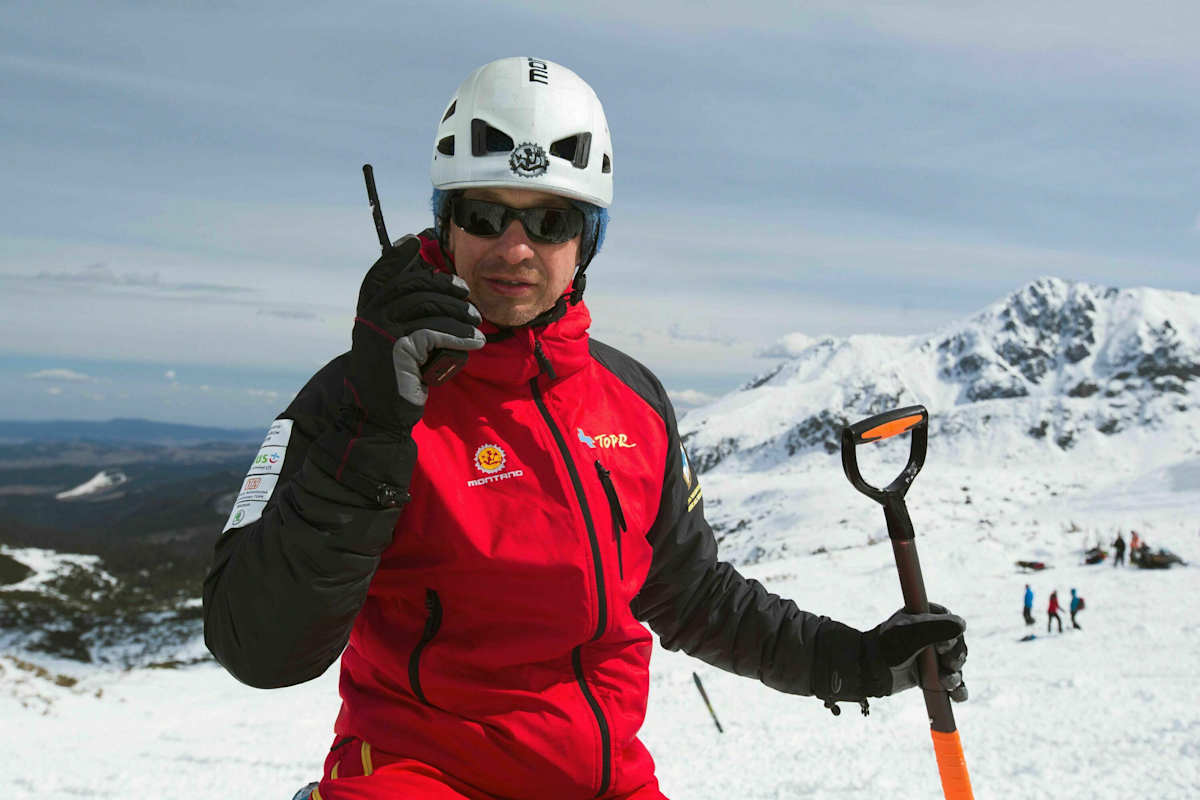 Alpiner Notfall: Notruf absetzen und Angehörige informieren