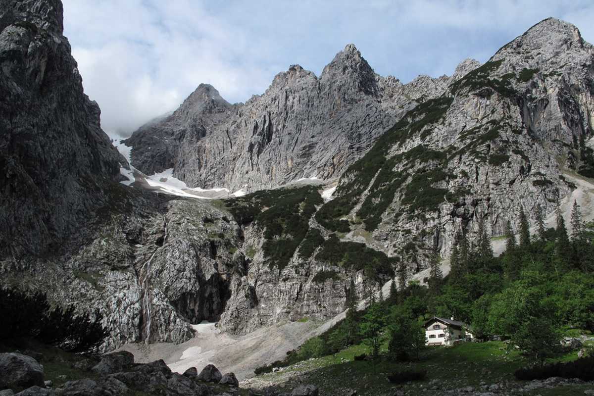 Der Weg zum Wirt: Die schönsten Hütten der Alpen