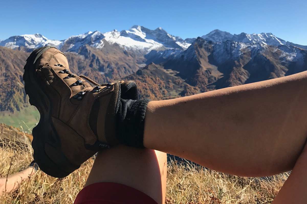 Pausen werden in der Angabe der reinen Gehzeit nicht berücksichtigt. 