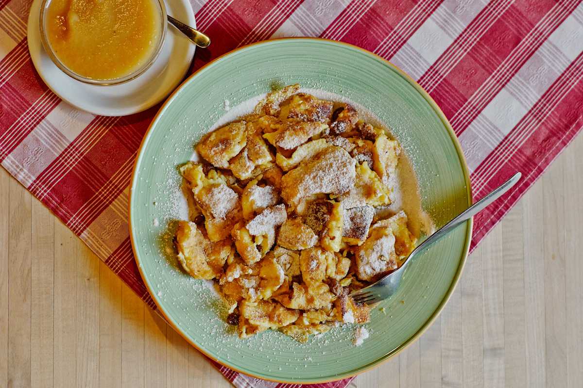 Gleich nach der Rückkehr zur Stärkung: Kaiserschmarrn,  what else?