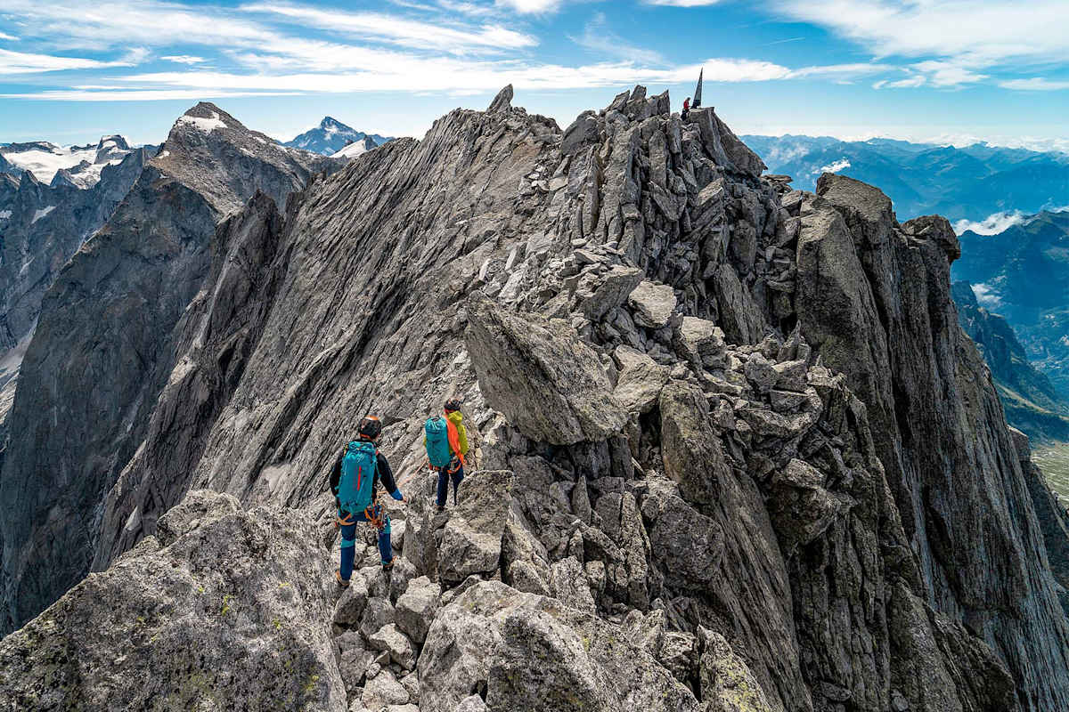 Der Grad zum Gipfel des Piz Badile.