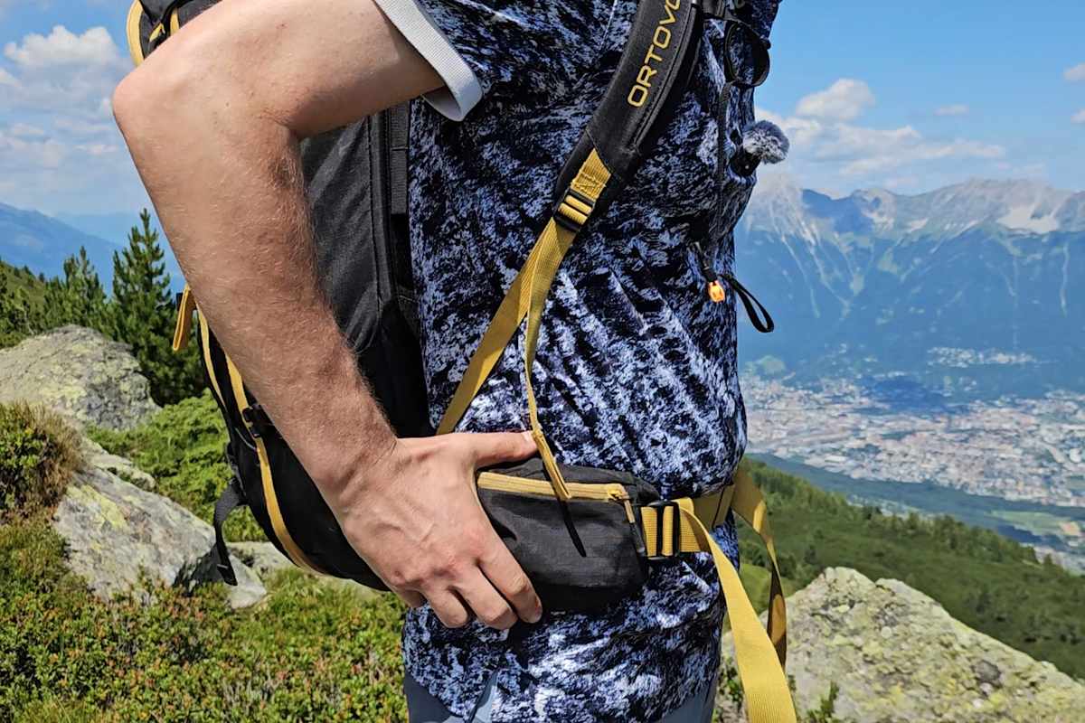 Wanderrucksack richtig einstellen, Hüftgurt