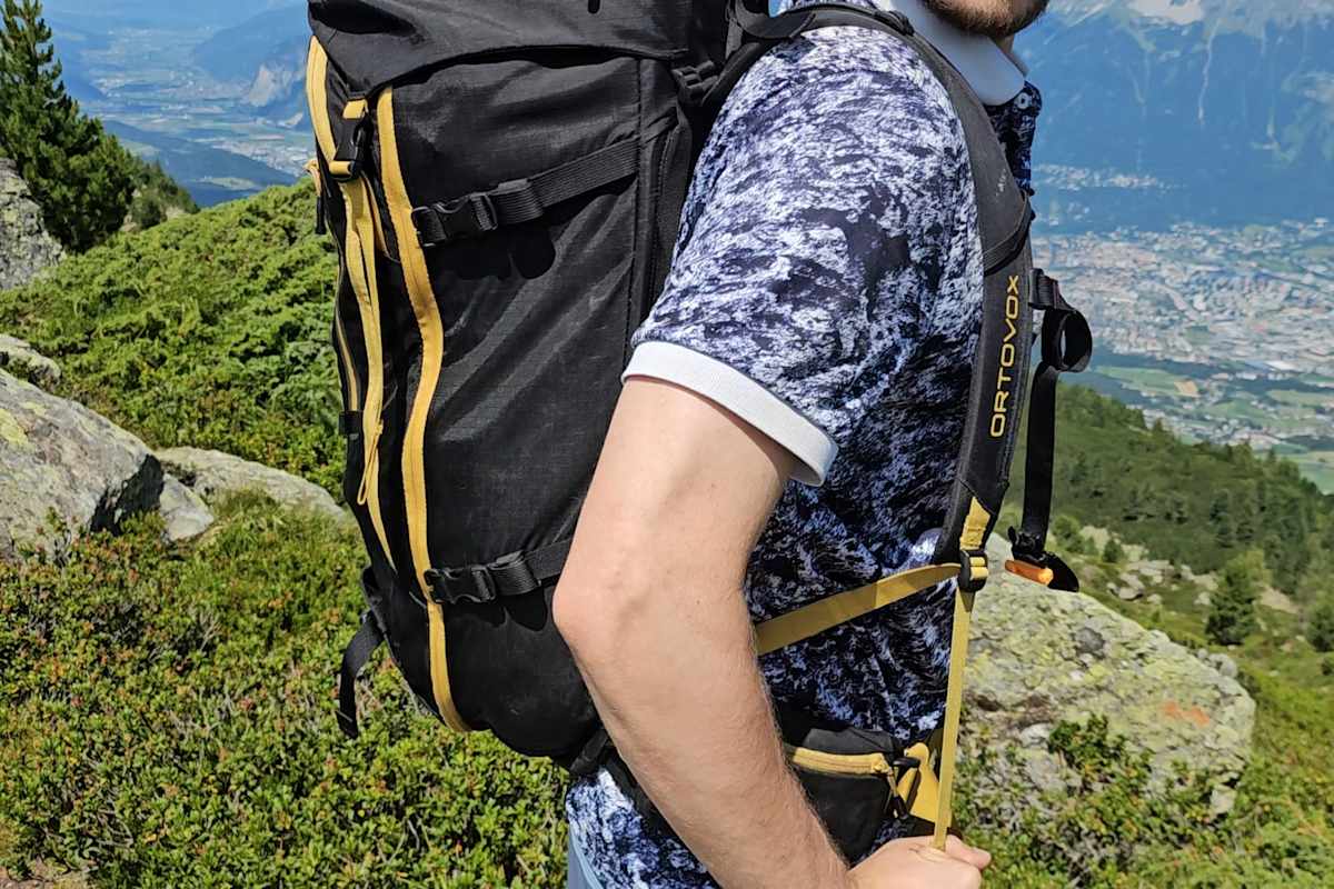 Wanderrucksack richtig einstellen, Schultergurte