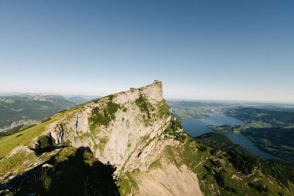 Schafberg mit Blicks ins Salzkammergut; Hotel Schafbergspitze; Blick auf den Mondsee