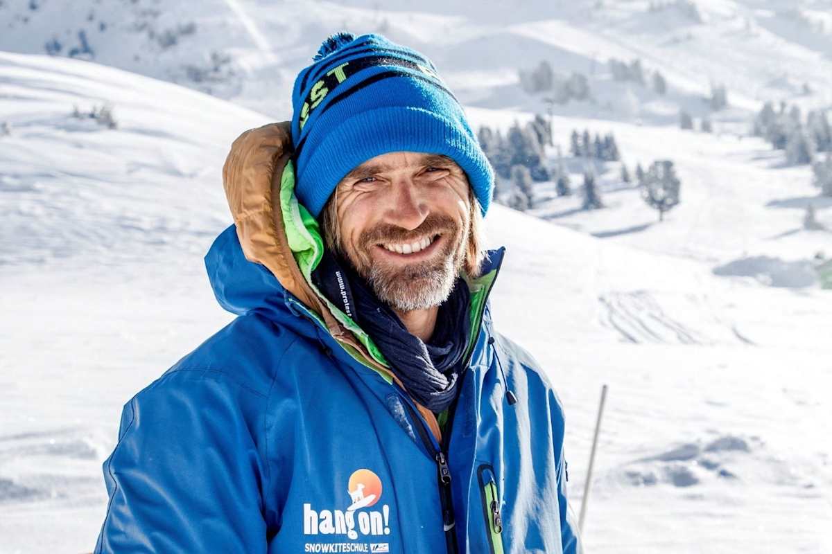 Ein Portrait des Kitelehrers Florian