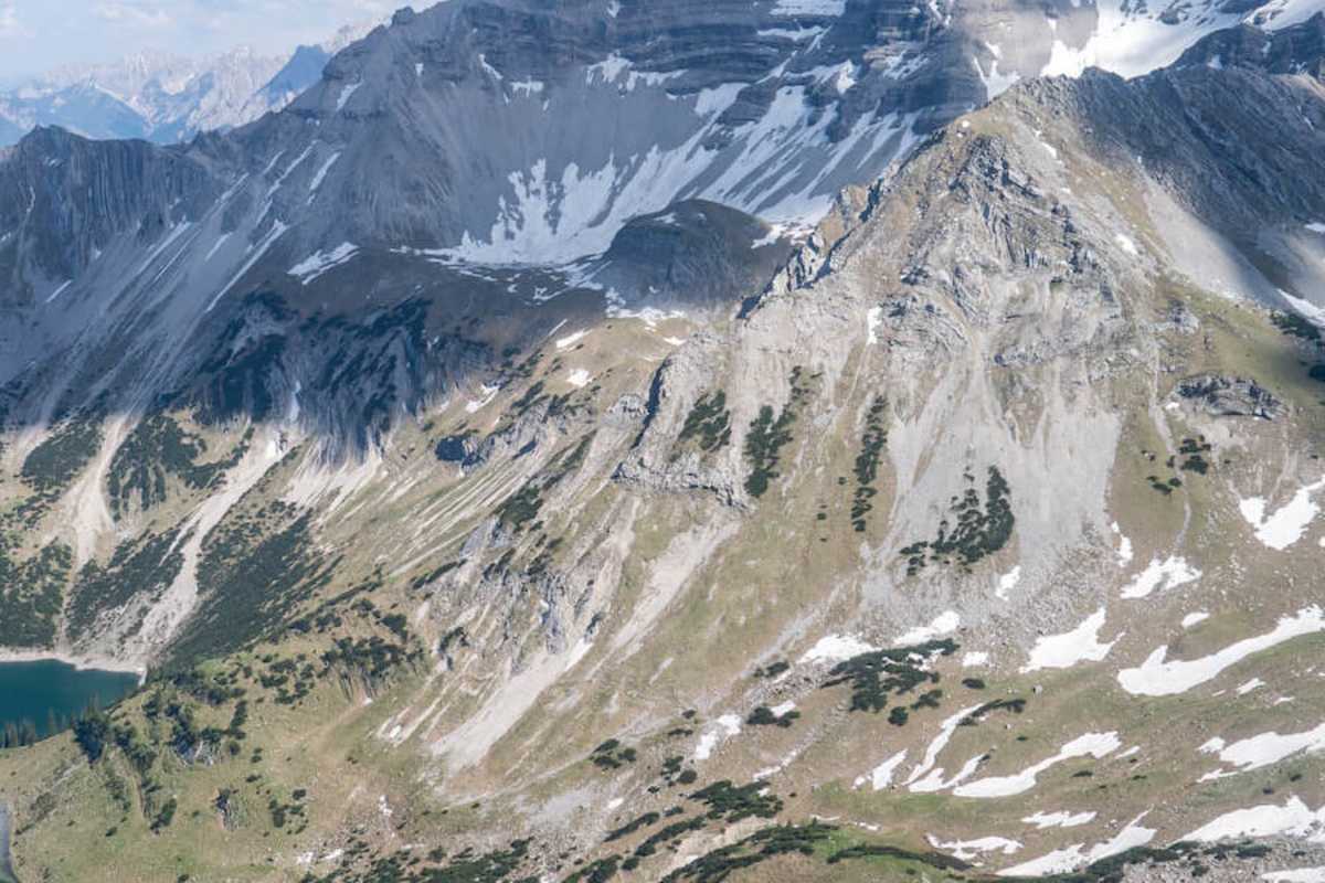 Das Gelände rund um die Soiernspitze ist einsam und wild.