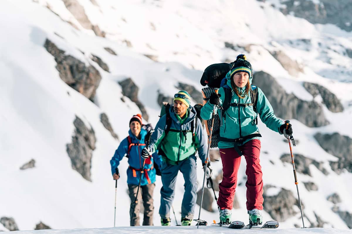 Die Skitourengruppe beim Aufstieg