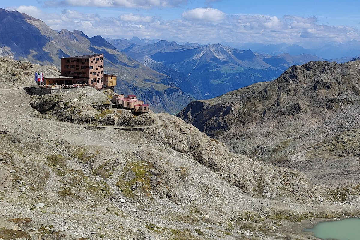 Die fertiggestellte Stettiner Hütte im Sommer 2022 