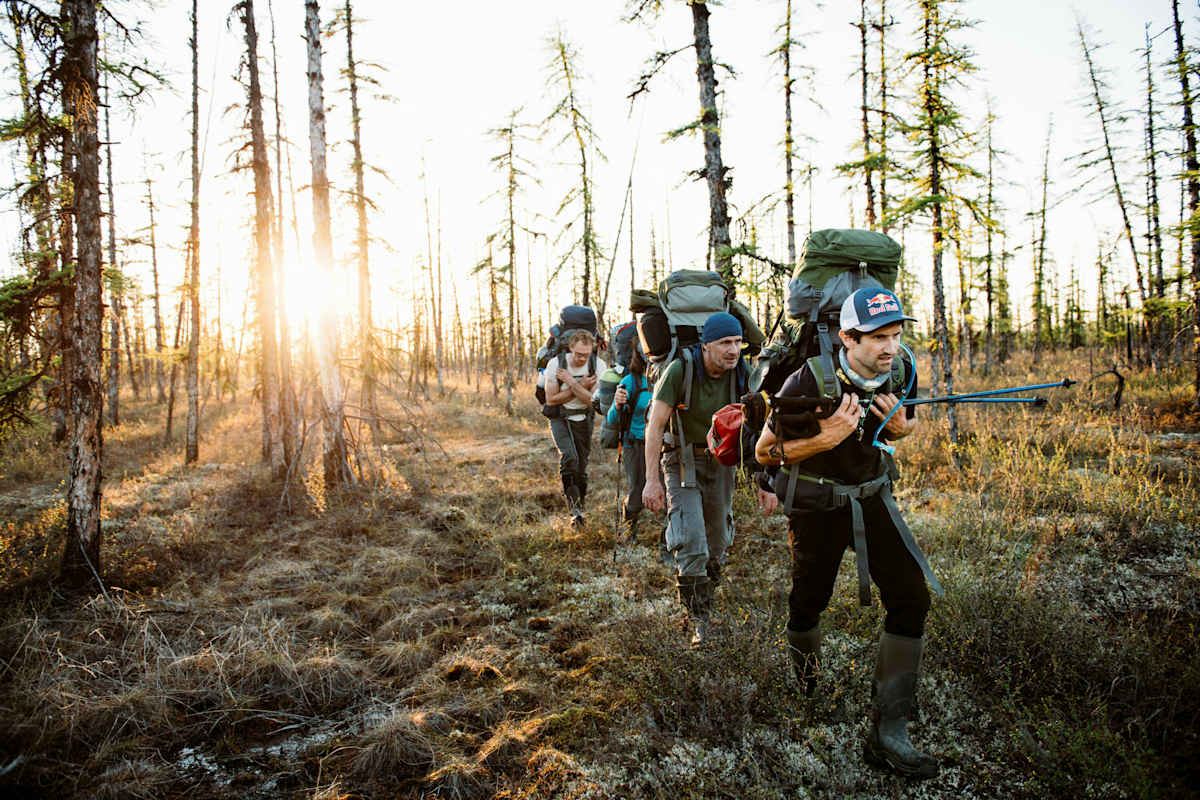 Das Team rund um Kilian Fischhuber auf ihrem Weg durch das Sibirische Hinterland