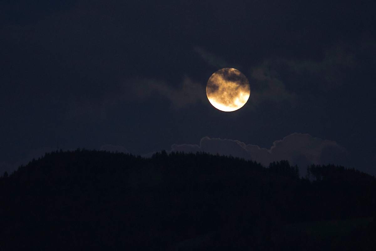Erdbeermond zur Sommersonnwende