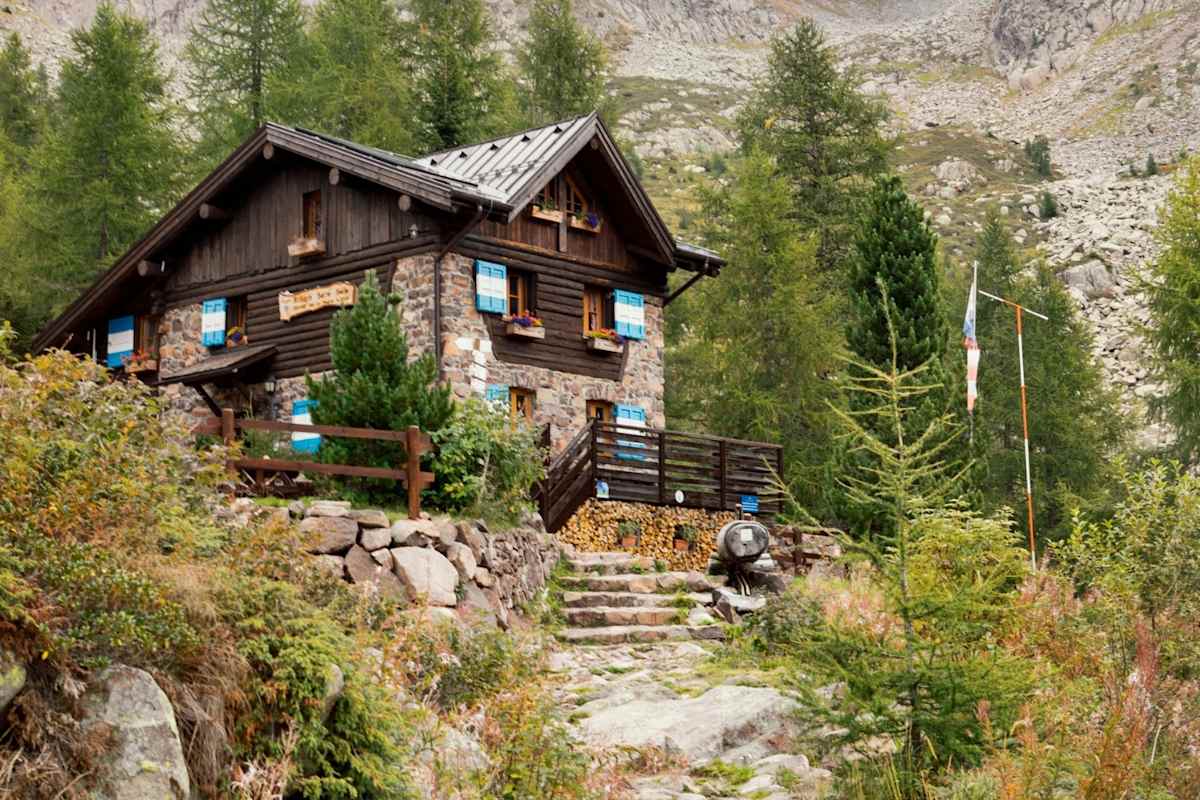 Rustikale Berghütte