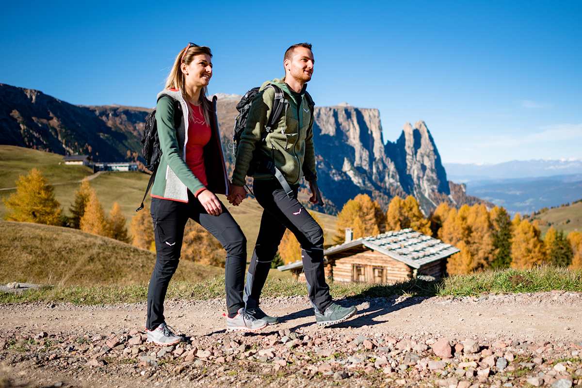 Im Herbst präsentiert sich die Dolomitenregion Seiser Alm in ihrer goldenen Pracht.