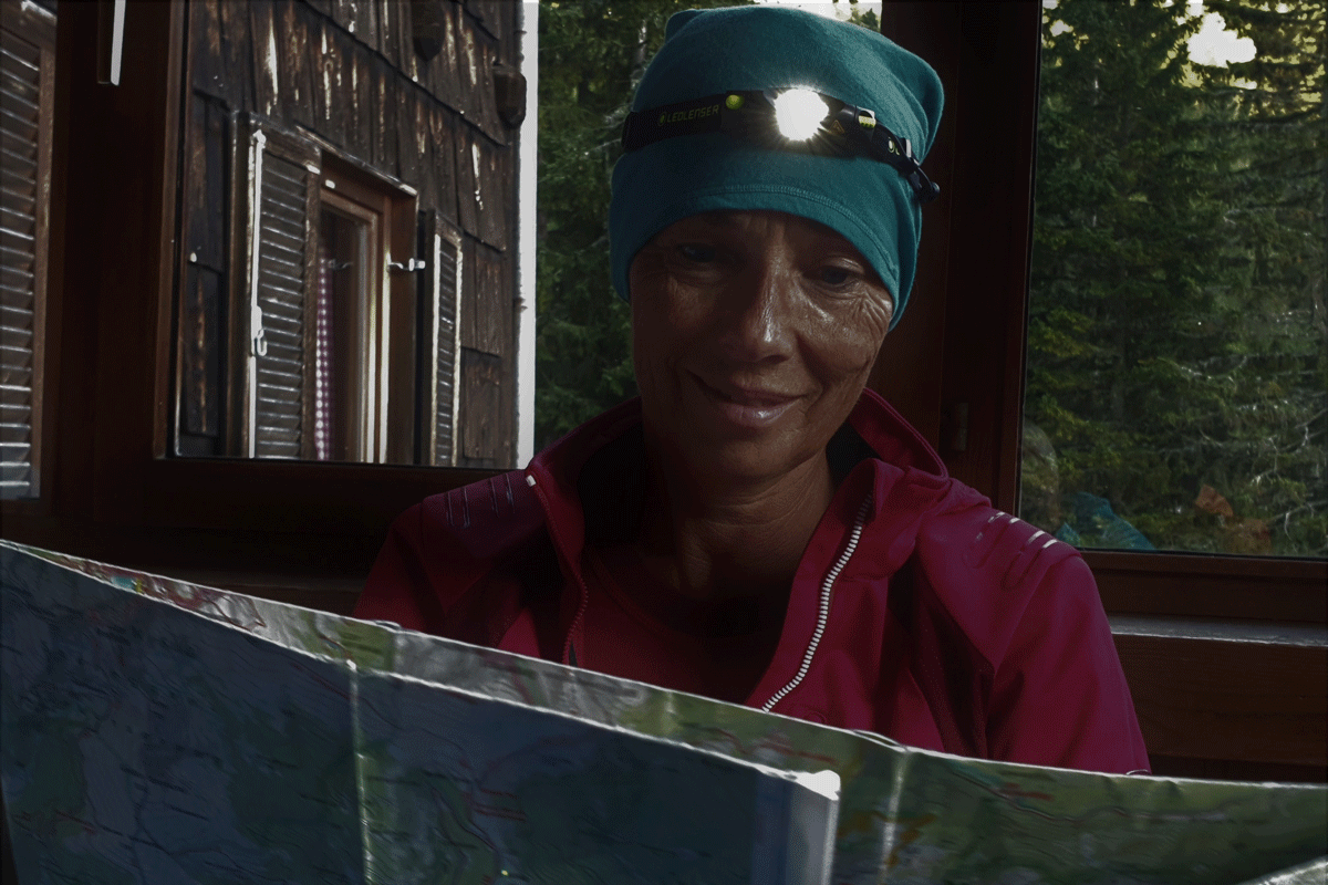 Klare Sicht auch bei wenig Licht: Stirnlampe NEO6Rvon LEDLENSER