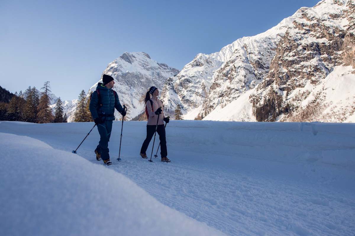 Winterwanderung im Naturpark Karwendel im Falzthurntal