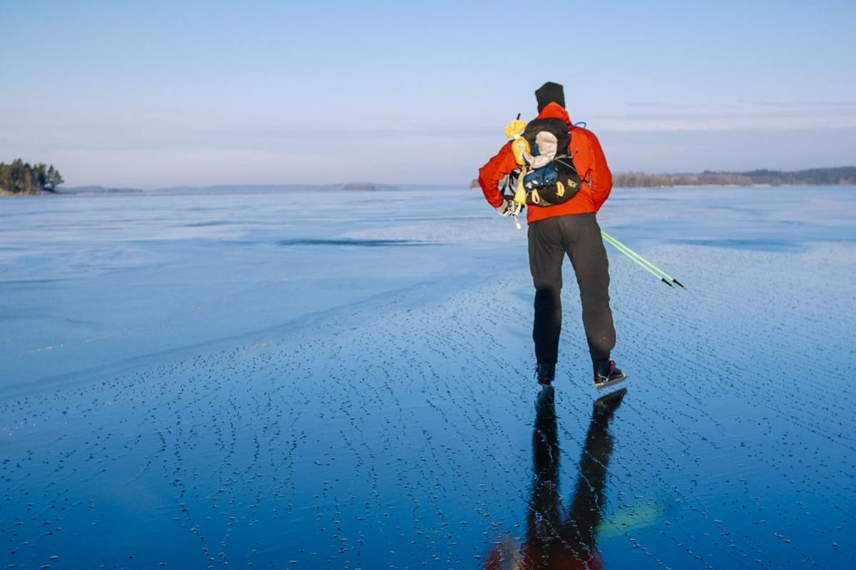 Nordic Skating auf den Seen bei Uppsala