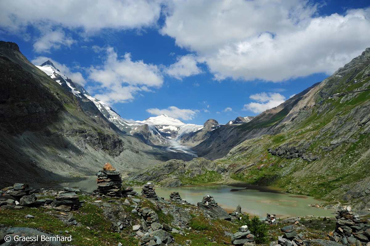 Steinmännchen als stille Wächter, Sandersee in der Glocknergruppe