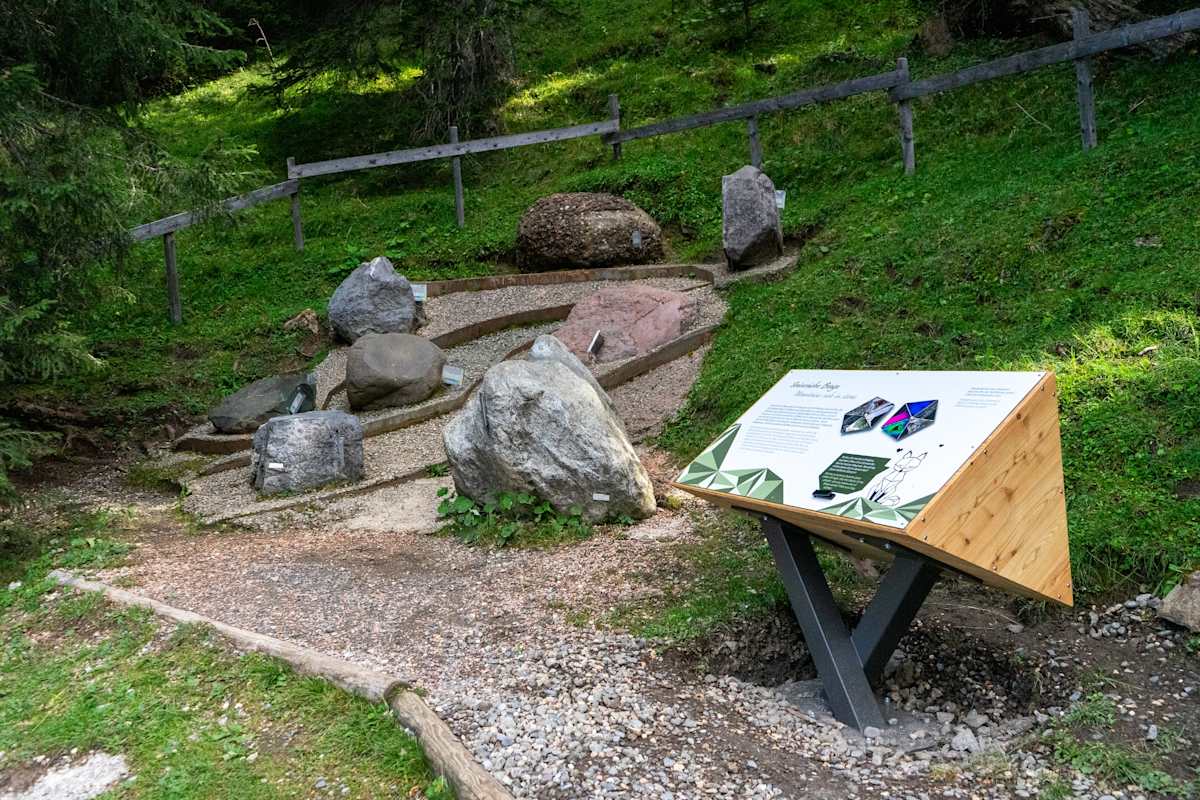 Unterwegs am neu gestalteten Natursprünge-Weg