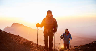 Gipfelsturm: Christian Rainer und Klaus Haselböck am Kilimanjaro