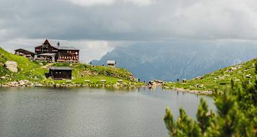 Das Wildseeloderhaus am Wildseelodersee in den Kitzbüheler Alpen