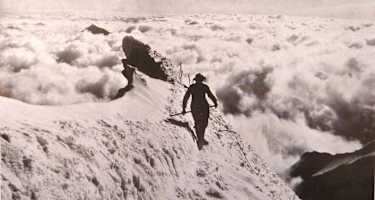 Kleinglockner über dem Wolkenmeer