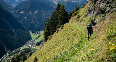 Ernst Merkinger wandert weit
