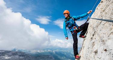 Bergsteiger in einem Klettersteig