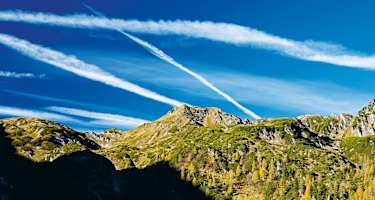 Kondensstreifen Flugzeuge