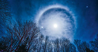 Mond Halo