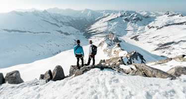 Bergsteiger auf der Skitour rund um die Berlinerspitze