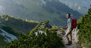 Wanderer am Alpstein in den Appenzeller Alpen in der Schweiz