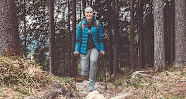 Jacqueline inspiriert Menschen auf der ganzen Welt und zeigt ihnen, dass man auch nach den schwersten Schicksalsschlägen neue Ziele erreichen und ein glückliches Leben führen kann.