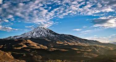 Blick auf den Damavand (5.610 m) im Iran