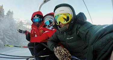 Am Lift zusammenwarten ist eine Möglichkeit