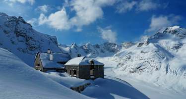 Die Fornhütte des SAC in Graubünden